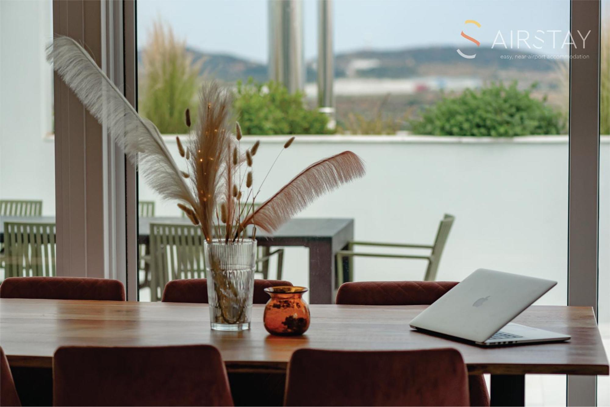 Akali Apartment Airport By Airstay Spáta Esterno foto